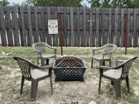Steps from the Frio River, Located Just Off 337 and a Newly Added Cowboy Pool. Hotels in Real County