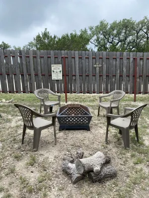 Steps from the Frio River, Located Just Off 337 and a Newly Added Cowboy Pool. Hotels in Real County