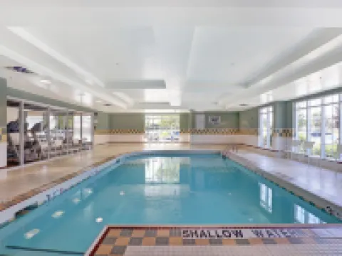 ホームウッド スイーツ バイ ヒルトン ケンブリッジ ウォータールー オンタリオ ケンブリッジのホテル