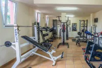 Apartment Benalmadena, near Golf & 10 MINS TO BEACH.