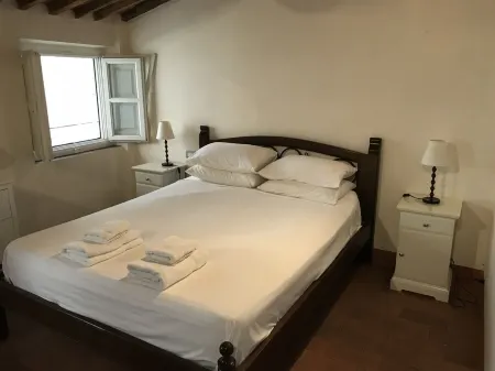 Beautifully Renovated Apartment Inside The Walls With Large and Sunny Terrace