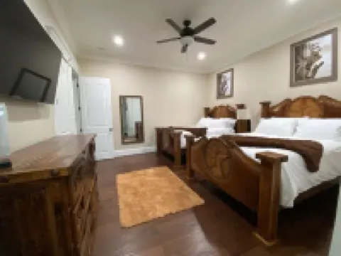 NEW Hacienda Ranch W/ Resort Style Pool