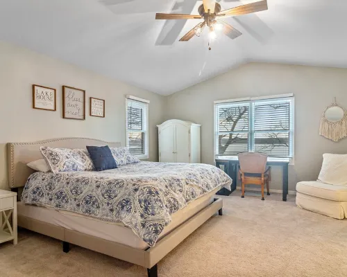 Stunning Lake House with Sunset Views! Hotels in Fox Lake
