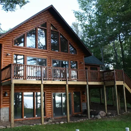 Beautiful Birchwood Lake Cabin; Awesome Fishing & Sunsets, plus game room!