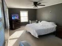 Steps to the beaches of Lake Erie 4BR, 3BA Beautiful House