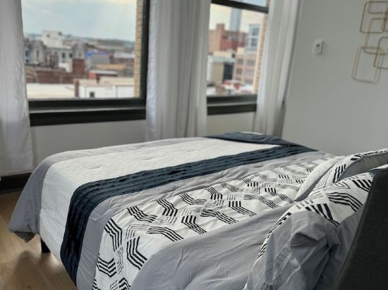 Luxury condo in the heart of the city!
