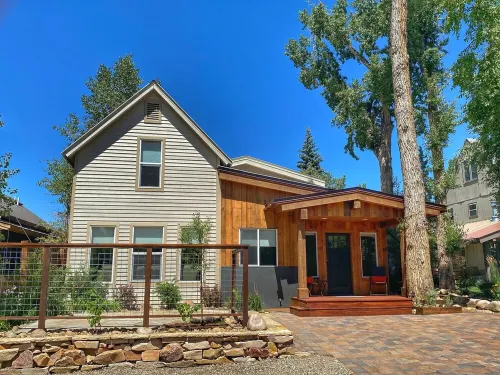 Historic two bedroom house in Old Town Steamboat Springs.  Quiet neighborhood.