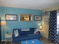 Adorable Waterfront Condo, Boat Slip and Pool!