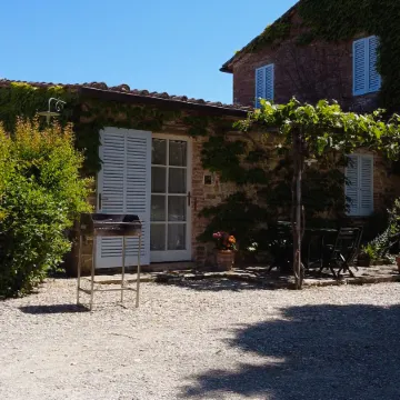 Fattoria Santa Vittoria Istrice Apartment