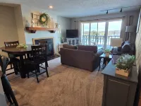 Cozy 2-Bedroom Condo, Stunning Golf Course Views – Perfect for Families & Groups