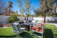 Luxury by the Strip 5 Star Home Close to Lvb and Airport. Great Family Home. Hotels near Goodwill Retail Store and Donation Center