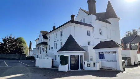 Thames Riviera Hotel, Sure Hotel Collection by Best Western Отели рядом с достопримечательностью «Maidenhead Railway Bridge»