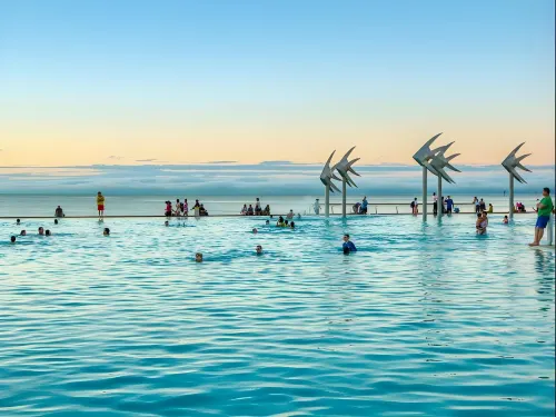 Palm Cove Tropic Apartments