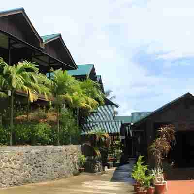 Rose Garden Resort Hotel Exterior