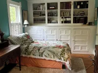 Maine waterfront home, with hot tub and dock access, 1 mile from downtown Bath Hotele w: Bath