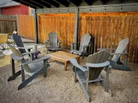 Greeley Lodge: Hot Tub, Sauna, Steps to Downtown