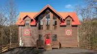 Pigeon Forge Getaway, Pool Table, Hot Tub Hotels near Great Smoky Mountains