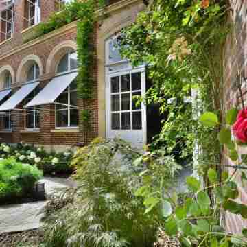 Loft - Côté Cathédrale Au Pieds de la Cathédrale Notre Dame D'amiens Hotel Exterior
