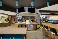 Tru by Hilton Traverse City - parking