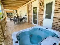 Enzian Hottub 4