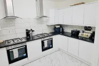 Delightful Double En-suite Room