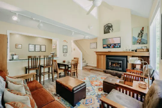 Snowater Condo 82 – The Condo for Fun Family Adventures