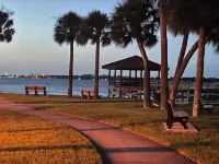 Halifax Riverfront Oasis - 8 Bedrooms Private Heated Pool