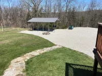 Family-Friendly Home. Sleeps 14.  Just minutes away from Mark Twain Lake.