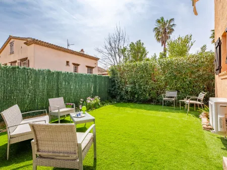 Clos Etienne Отели рядом с достопримечательностью «Ботанический сад»