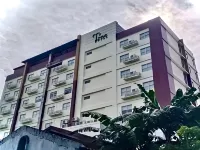 Tree Hotel Các khách sạn gần JUAL BELI CHIP AREA URIP