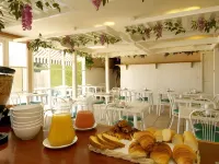 Fasthotel Laval Hotels in Change