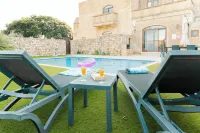 Villa Savona Sleeps 7 with Private Pool - Swimmingpools