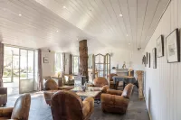 Elégance Suites Hôtel - Afhentnings-/afleveringstjenester