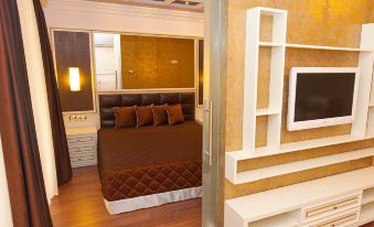 Golden Rainbow Beach Hotel