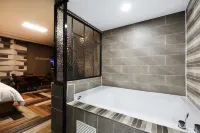 Hotel Mondavi