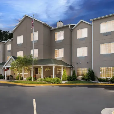 Country Inn & Suites by Radisson, Grand Rapids Airport, MI Отели рядом с достопримечательностью «Колледж Келвин»
