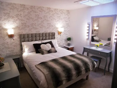 Beaverhall Holiday Apartments Hotels in Broughton