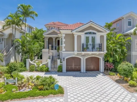 Il Paradiso Perduto 7 Bedroom Home by RedAwning