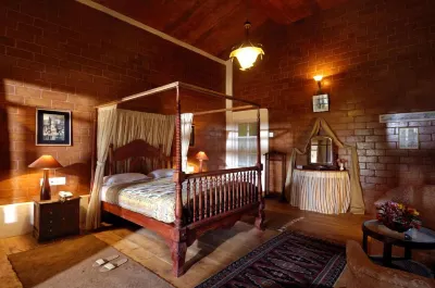 Lymond House