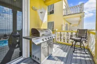 Just Beachy - 5 Bedroom 5 Bathroom Beach Front Home! Sleeps 20 Home