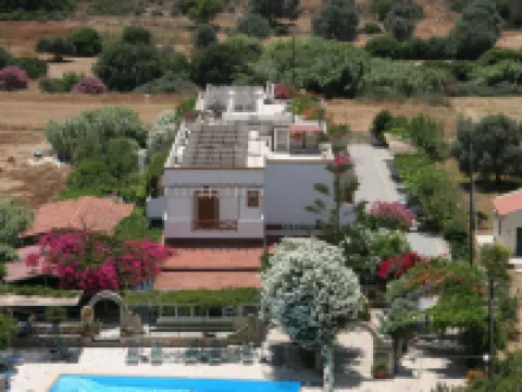 アルモニア ホテル マタラのホテル