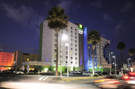 Holiday Inn Express & Suites Toluca Zona Aeropuerto