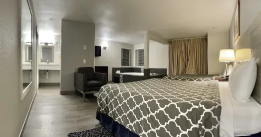 Americas Inn & Suite