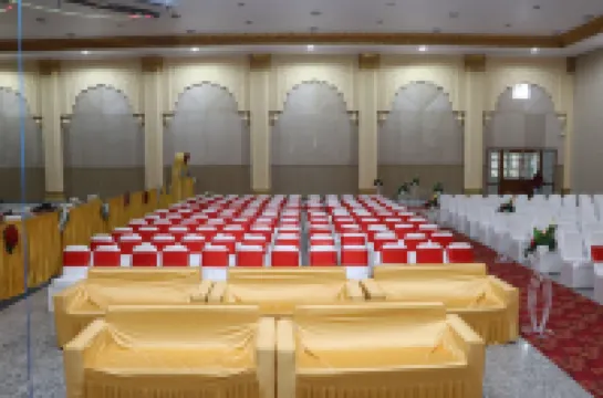 Gadiraju Palace Convention Centre & Hotel