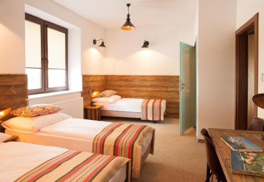 5. 몬티스 호텔 &..