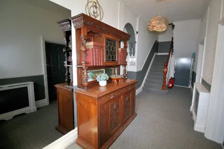 Hamilton Отели в г. Данстон