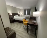 Econo Lodge Hotels in Cochrane