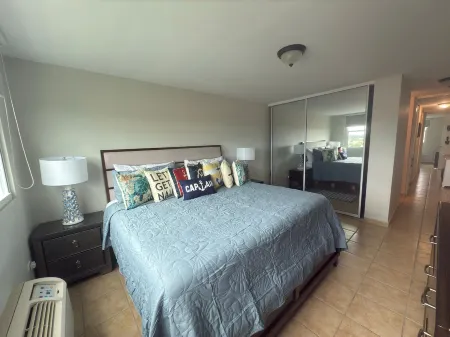 608 Ocean & Marina Views 3 Bed 2 Bath