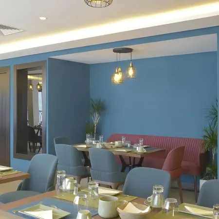 Maia Hotel Suites