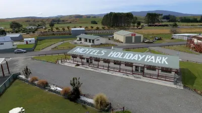 Tui Base Camp Hotels in Rowallan